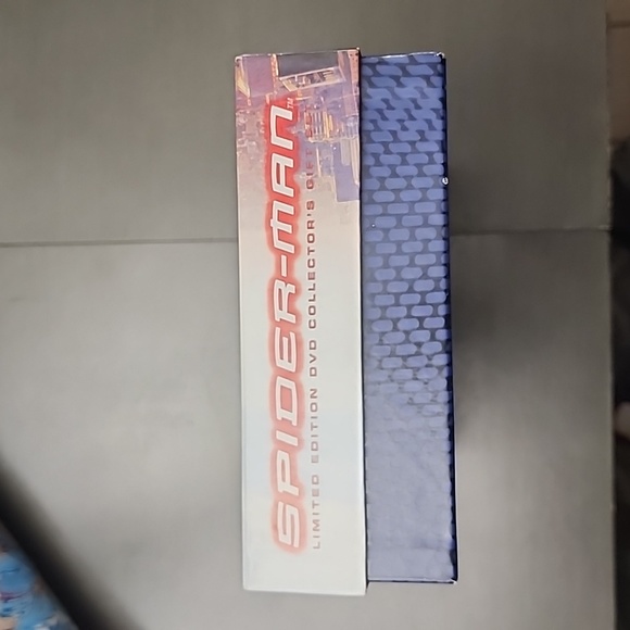 Empty Spider-Man limited edition collector's box - Picture 6 of 9